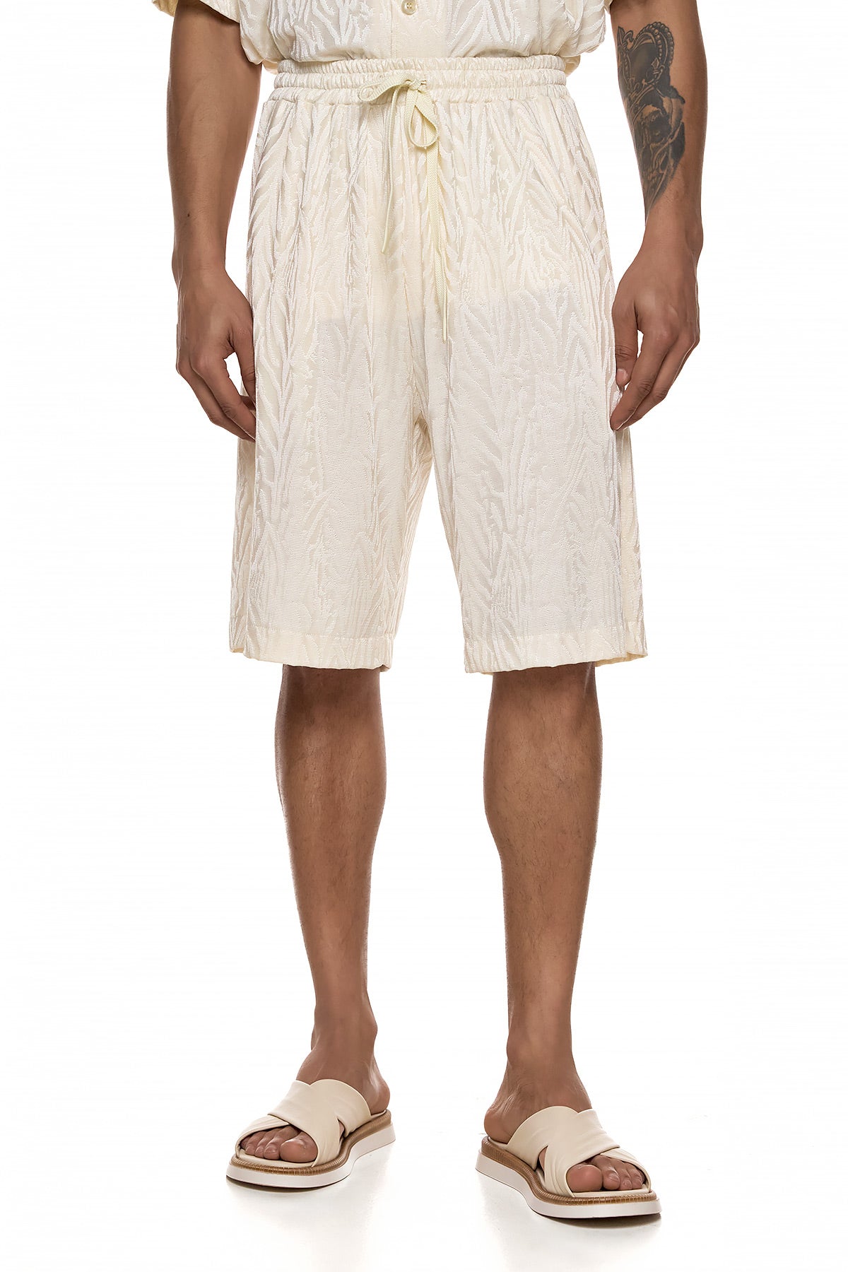 Textured Relaxed Shorts - ASAHI