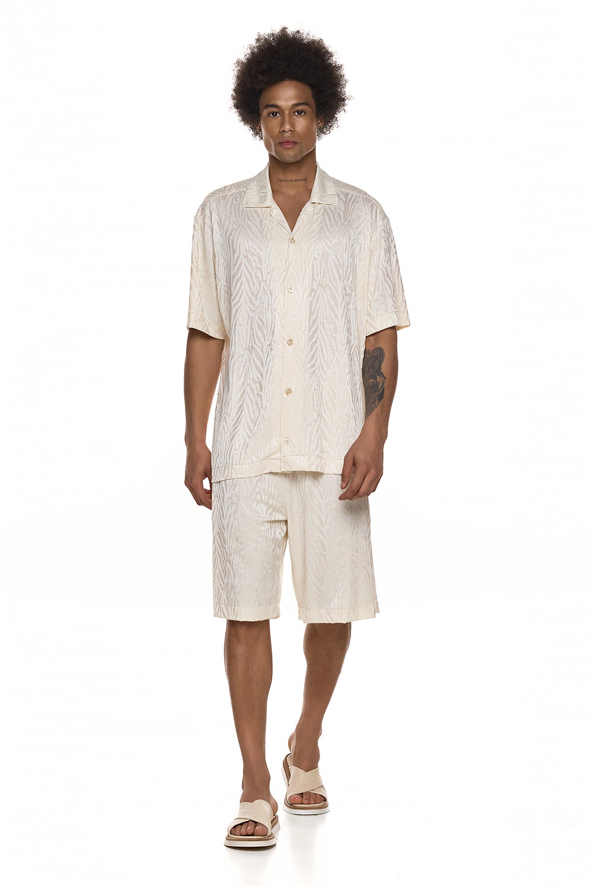 Textured Relaxed Shirt - ASAHI