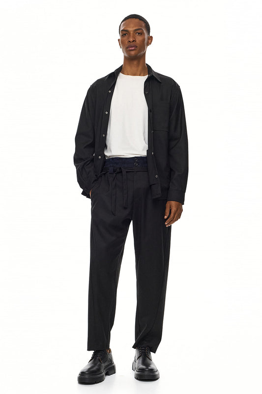NAGOMI Relaxed Pleated Trousers – Black