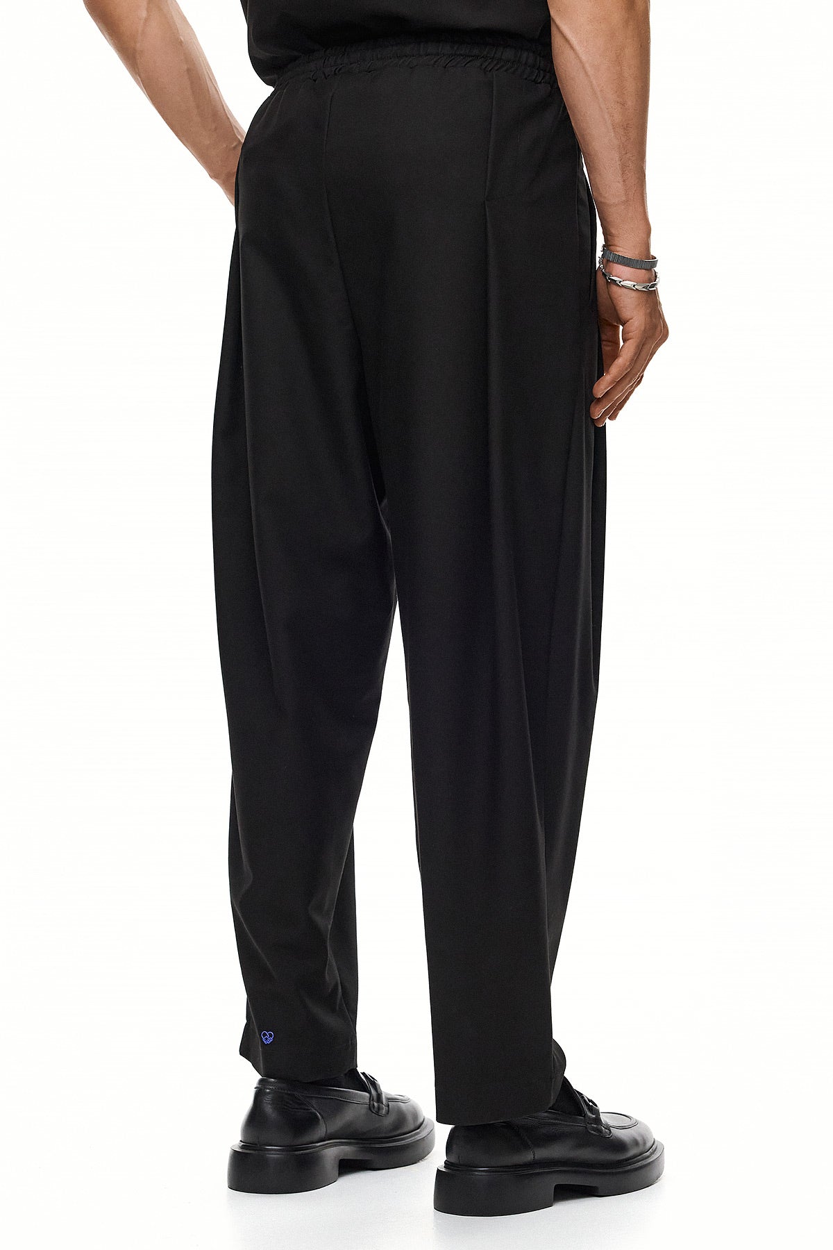NAGI Relaxed Trousers – Black