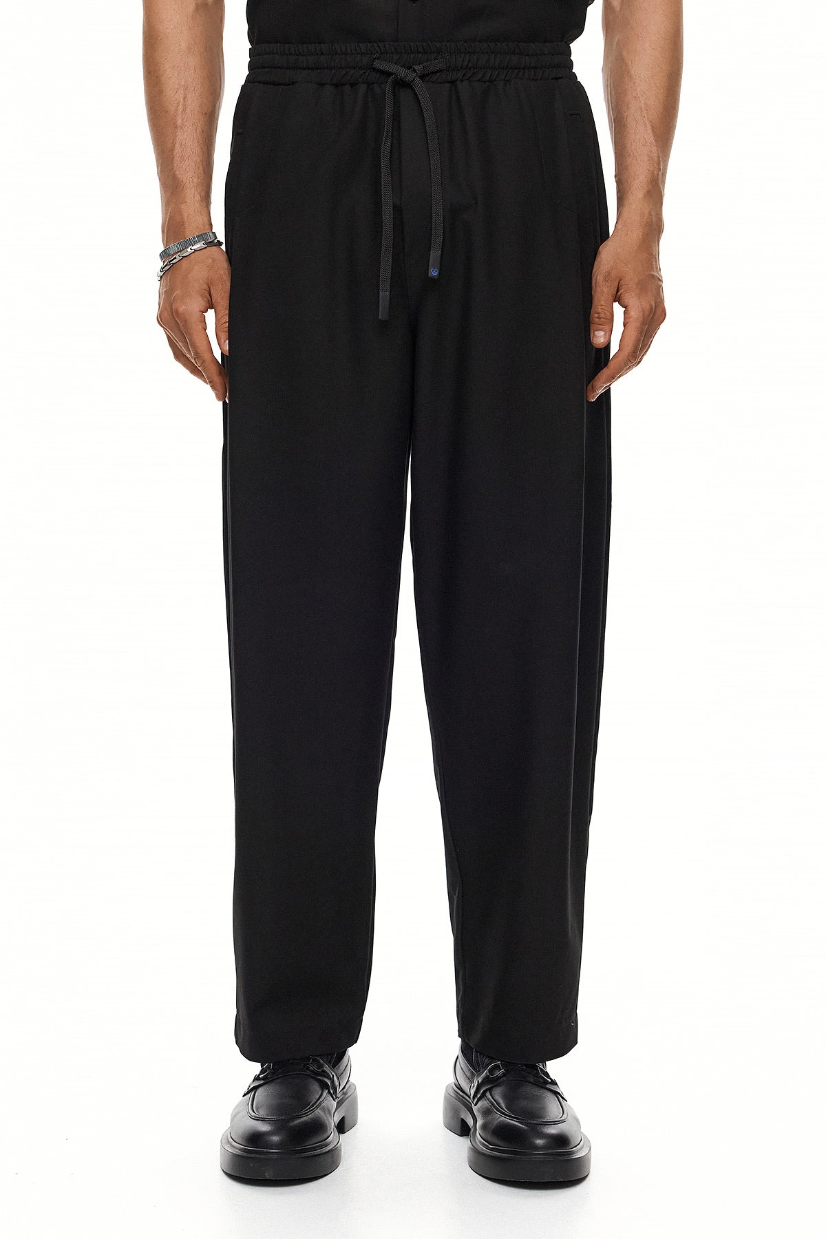 NAGI Relaxed Trousers – Black