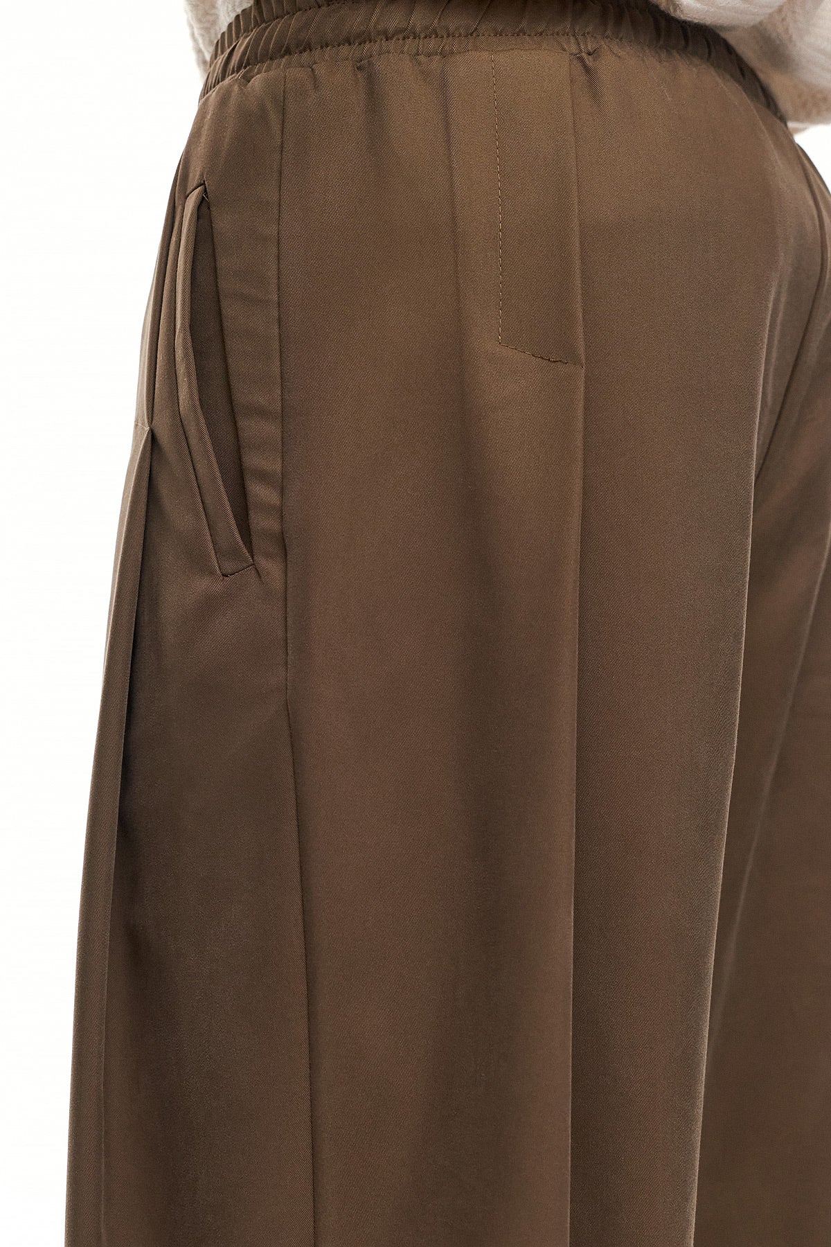 NAGI Relaxed Trousers – Cigar